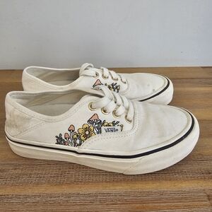 VANS Rare Unisex Mushroom Floral Embroidered Design Lace Up Low Sneakers, Shoes